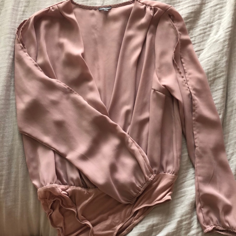 Dusty rose v-neck body suit